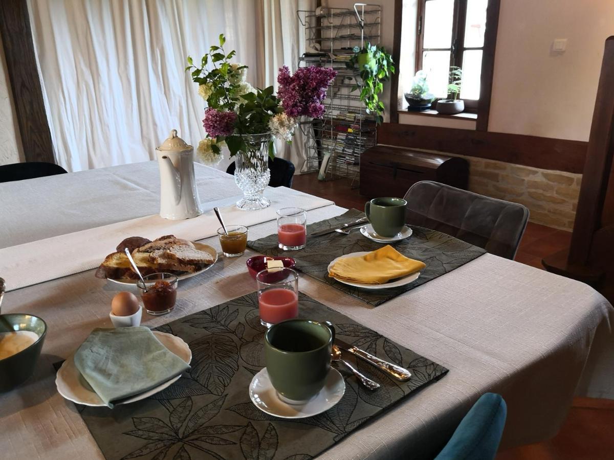 La Ferme De La Terve Bed & Breakfast Bruailles Eksteriør bilde